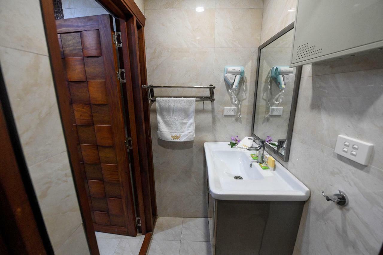 נאדי The President Hotel מראה חיצוני תמונה